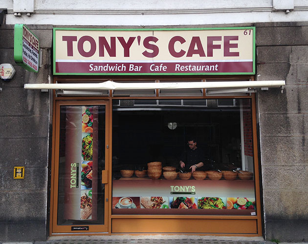 Tony's-Cafe