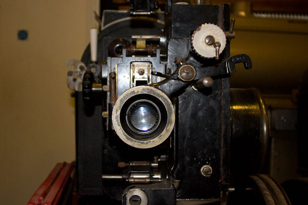 projector lens