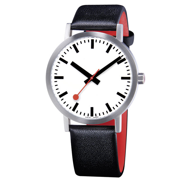 watches-mondaine-classic
